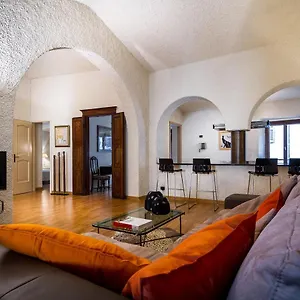 cernobbio-town-house.it-lombardy.com/