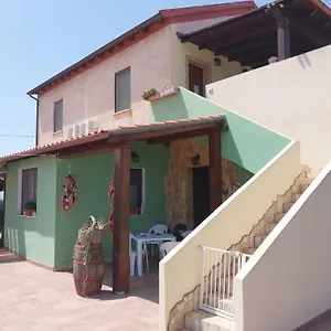 Fattoria La Traccia , Fertilia Italie